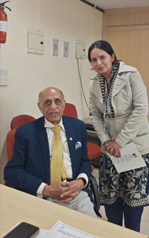 Advising a client on insurance and investment in West Delhi